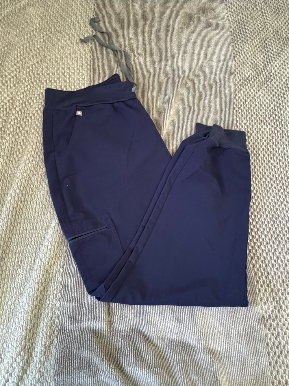 Women’s Figs Navy high waist Zamora scrub Jogger Pants
